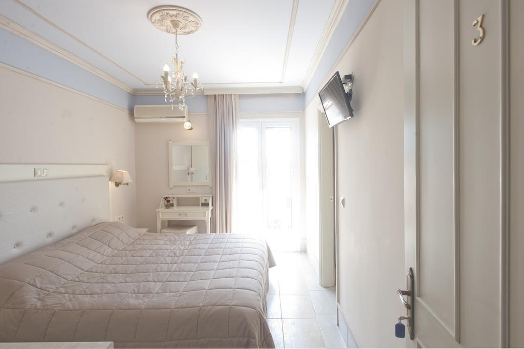 Tina'S House Aparthotel Pylos Buitenkant foto