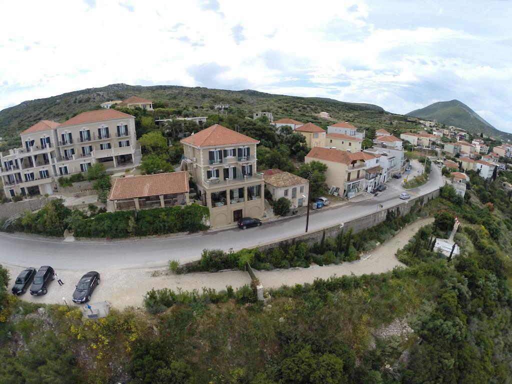 Tina'S House Aparthotel Pylos Buitenkant foto